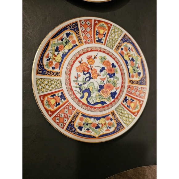 Four Vintage Japanese Gold Imari Hand Painted 6" Porcelain Plates W Hangers - Picture 4 of 15
